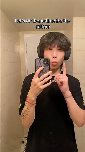 When anime fans do it for the culture 😌