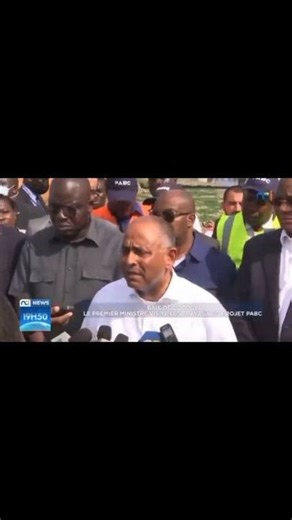 👀 Votre type là, me fait penser au livre de Nicolas Patin, intitulé " Joseph Goebbels, une propagande sans limite ?" Joseph Goebbels était le chef de la propagande de l'Allemagne nazie. Nommé ministre de l'Éducation du peuple et de la Propagande par Adolf Hitler en 1933, il a exercé un contrôle absolu sur les médias, les arts et l'information en Allemagne jusqu'à la fin de la Seconde Guerre mondiale en 1945. | Ovajab Media