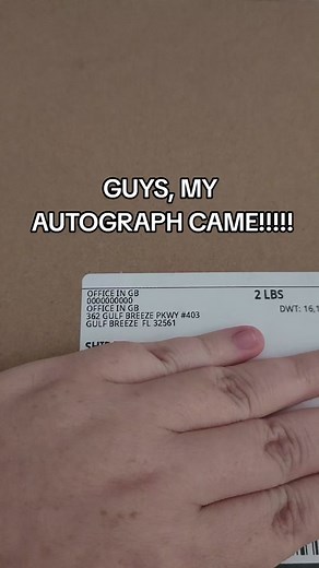 SCREAMING CRYING HAVING A MENTAL BREAKDOWN! I love this sm! Thank you to @SWAU and of course, the amazing Tom Hiddleston for making this possible. Please note: This is not meant to flex or brag in any way! I know not many people are this privileged to even afford this. I would never do that #loki #lokilaufeyson #lokitok #godofmischief #tomhiddleston #autograph #fyp #fypシ #fypage #foryoupage