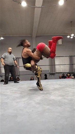 Oni King vs Jhonny Santos 🔥🔥🔥 #prowrestling #indiewrestling #shorts