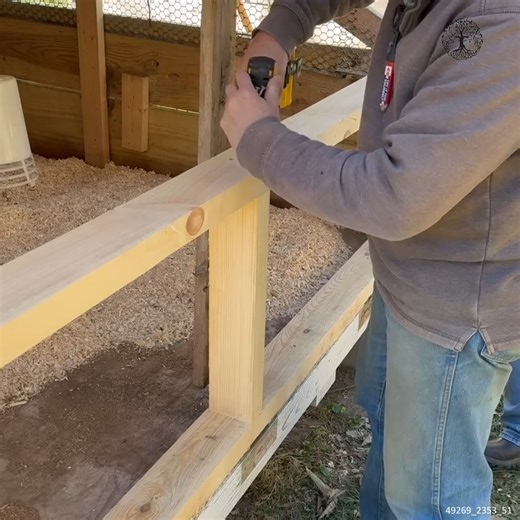Fixing Up a BROKEN Chicken Brooder #Chickens #Chicks #Farming #FarmLife | Sheraton Park Farms