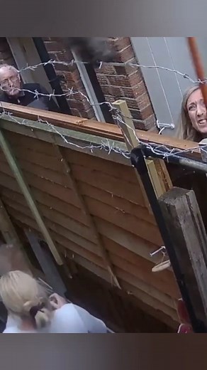 Nightmare neighbors. #nightmareneighbor #nightmareneighbours #trending #trendingvideo #viralvideo #foryou #padcast #foryoupage #viral ##news