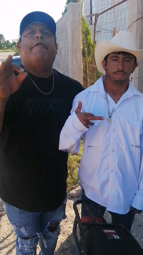 El compa edy ayer visitó al compa Chocorrol | El compa en acción