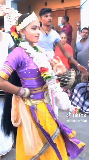 SRI LANKAN 🇱🇰 TRADITIONAL DANCE #ඌරවත්තපෙරහර