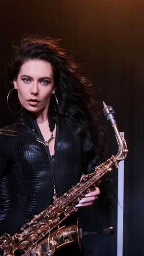You’ve NEVER Seen Sax Like This 😳🎷 Katisha Saxophone Show #coversong #saxophonist #voyagevoyage
