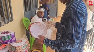 2.1M views · 10K reactions | Gine : Kufune puuto ko finaa-tawaa Fulɓe mo ɓiɓɓe Gine woni e gollitirde sanne hannde. E sera ndee juulde suumaye, faalaaɓe hippagol ɗii kufunaaji puuto hino ɗuuɗi sanne. e bi’ol maɓɓe, puuto hino wondi e mirin (mawninde) e teddungal, ko ɗum si tawii ɗuuɗuɓe hino yiɗi ɗii kufunaaji puuto. | RFI Fulfulde | Facebook