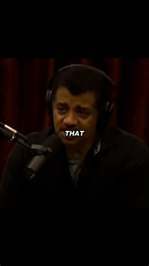 Curiosity Lab on Instagram: "Think your appendix is useless? Think again! 🧠🧬 ​For over a century, we’ve been told the appendix serves no purpose—but science just proved us wrong. This "useless" organ is actually your gut’s ultimate survival kit, acting as a safe house for beneficial bacteria during severe illness. When your system gets wiped out, your appendix repopulates your gut, protecting you from dangerous infections. ​Drop a "💡" if you had no idea your appendix was actually a backup sys