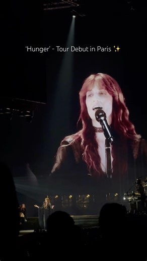 Florence + the Machine in Paris on the Everybody Scream Tour ! #florenceandthemachine #concert