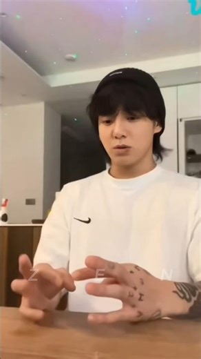 jungkook making different heart for army 🫣 jk live in hindi #bts
