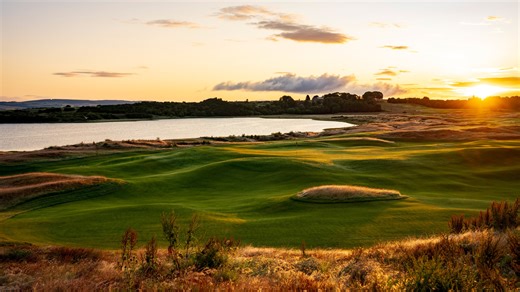 Twelve of the best Scottish golf courses that feature stunning castle views