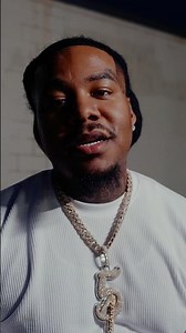 “No Time 2 Waste” 🧳 out now