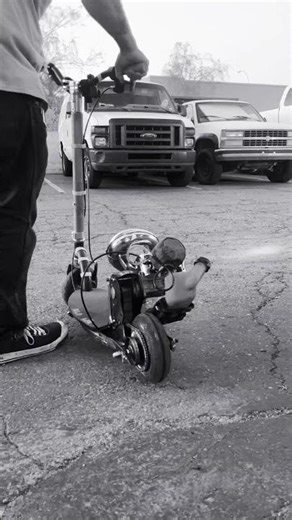 36cc Rovan on a bladez scooter, screaming! #goped #scooter #gopedradio