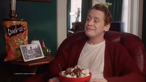619K views · 8.1K reactions | Macaulay Culkin returns as Kevin McCallister for this incredible Google Assistant commercial. AMAZING!!! #HomeAlone #KevinMcCallister #MacaulayCulkin | 22 Vision | Facebook