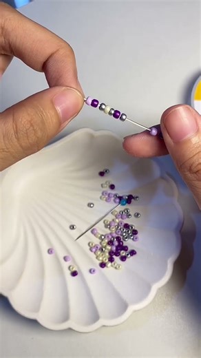 Handmade bracelet tiny beads 💖 #braceletmaking