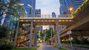 China skybridge connects modern city towers