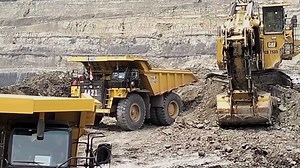 10K views · 304 reactions | cat 6030 excavator coal mine operations #excavator #heavyequipment #construction #caterpillar #excavation #earthmoving #heavymachinery #constructionequipment #komatsu #digger #excavators #cat #hitachi #dozer #mining #truck #heavyequipmentlife #machinery #equipment #kobelco #volvo #bulldozer #heavyequipmentoperator #wheelloader #excavatorlife #earthmover #miniexcavator #liebherr | Alat Berat Mania | Facebook