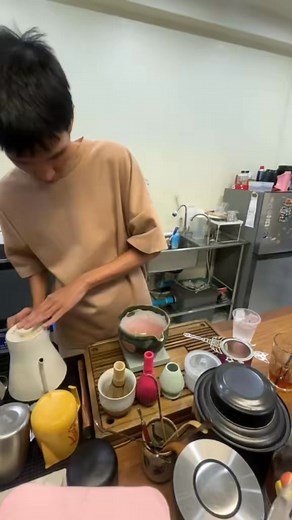 2.2K views · 20 reactions | เรามาดูผลงานน้องข้าวโอ๊ตกัน!!!!!! เทรนมากะมือ #unnamedroastry | Unnamed. | Facebook