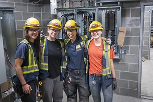 Trades Discovery for Women, Associate Certificate, Full-time