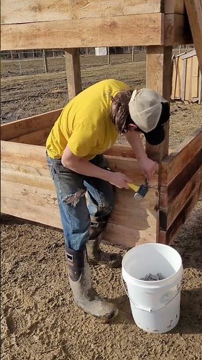 DIY Round Bale Feeder