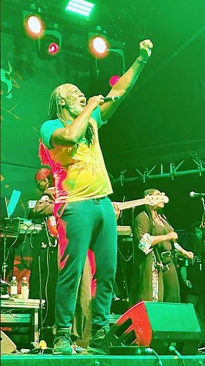 Tiken Jah Fakoly - Plus Rien Ne M'Etonne 1/8-26
