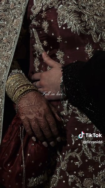 Pakistani Wedding Moments: Love and Celebration