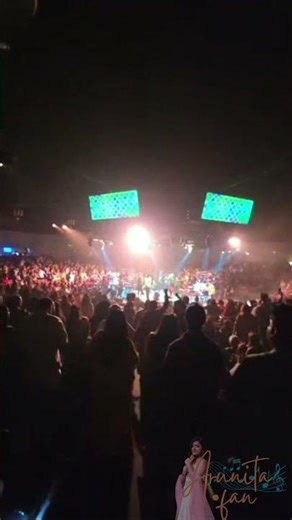 Jhumka Gira Re by Arunita Kanjilal live from Houston, TX with Pritam sir & his team