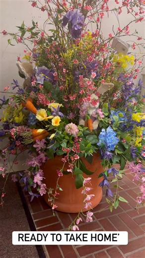 Big. Beautiful. Eye-catching. Our statement floral arrangements are perfect for any HOME or OFFICE space —and they’re now 25% OFF 🌸 Don’t miss these showstoppers! Come see what our designers are up to!! | Gehlhausen Boutique, Gifts & Home Décor