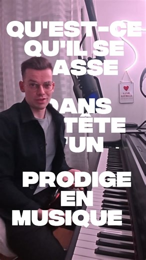 VALALAV | VΛLΛLΛV on Instagram: "Les concepts évoqués dans ce Reel (mineur harmonique, cadence plagale mineure, II-V-I, enharmonie...) le sont de manière très évasive, le format court du Reel m'obligeant à "couper" les explications. Cela reste volontaire car il ne s'agit pas ici de s'attarder sur la théorie mais de bien comprendre que les prodiges s'appuient sur les mêmes outils que tout le monde. Et si la vitesse d'exécution d'Alma est hors-norme, la compréhension des concepts qui s'y cachent e