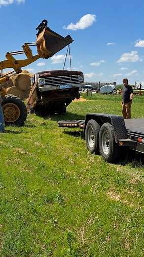 2.8K views · 2.2K reactions | Loading A Ford Pickup . . . #f100 #fordf100 #fordbumpside #oldtruck #classictruck #vintage #vintagetruck #patinaperfection #patinatruck #dolloffantiques #southdakota #rustygold | Dolloff Antiques Collector Car & Truck Parts | Facebook