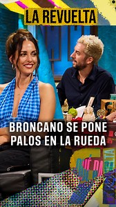 880K views · 8.3K reactions | Que este programa no sea nunca un obstáculo para el amor, por favor. ____ #LaRevuelta — @silvia__alonso, @meganmontanerg y @felixgomezactor presentan "La Caza Irati", serie ya disponible en Movistar + 嬨 #LaRevuelta, de lunes a jueves en abierto a las 21:40h en @la1_tve de @rtve y todos los programas completos en @rtveplay | La Revuelta | Facebook