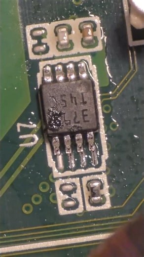 SMD IC Replacement Done Right 🔧🔬 Watch the Precision!