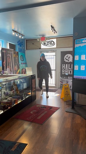 This establishment is ran by HIGH functioning professionals only 😏💨 | Happy Clouds Smoke Shop