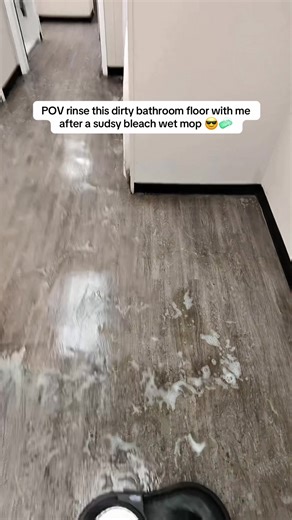 POV fresh water rinse this dirty bathroom floor with me after dawn and cloralen bleach wet mopping 😎🧼 #cleantok #wetmop #cleaningasmr #commercialcleaning #cleanwithme