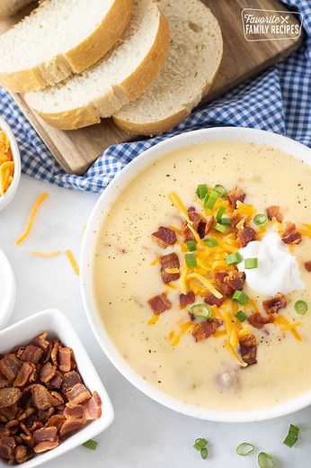 Easy Cheesy Loaded Potato Soup