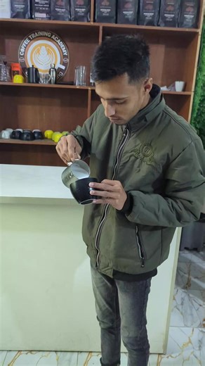 Mastering Tulip Art in Coffee Making