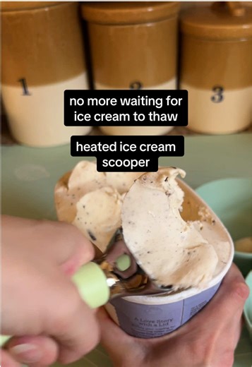 Heated Ice Cream Scoop: No More Waiting