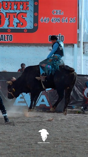Cesar Santos / Rodeo EVA 🐂#Rodeo #mexico #cowboy | Pedro Castor Rodeo