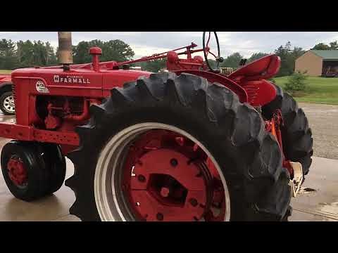 IH Super M-TA Tractor