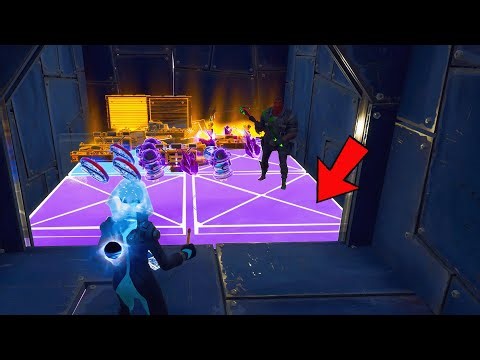 DUMBEST Scammer Gets SCAMMED by FLOATING BOX