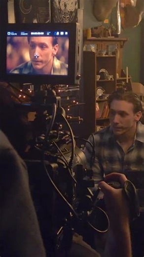 What does a script supervisor do? #movieset #behindthescenes🎬 #script #scriptsupervisor