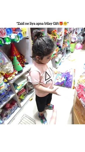 Zaid ne liya apna b'day Gift🎁 #kritikamalik #payalmalik #armaanmalik