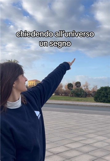 Hai bisogno di altri segnali?! 👀 Ti aspettiamo da Vroom! 😘 #vroomauto #perte #vroomlivorno