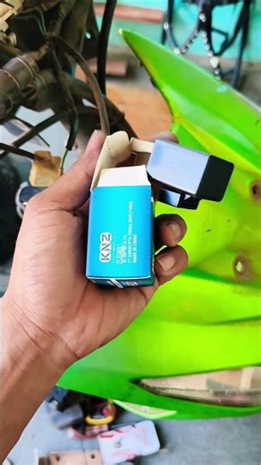 the turn signal is dead, replace the turn signal flasher