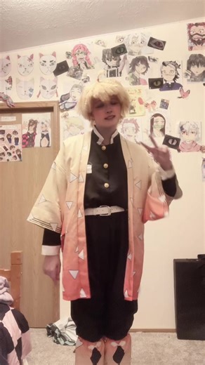 #zenitsuagatsumacosplay #demonslayer #kny #cosplay #cosplayer | Zenitsu Cosplay