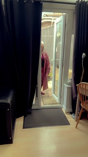 Sherry Lever (@sherrylever)’s videos with Selfie - Magno Matic