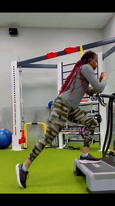 Le courage est comme un muscle. On le renforce en le travaillant. » excellent week-end à tous #gymmotivation #positivityonly #courage | Bineta Diedhiou Olympics