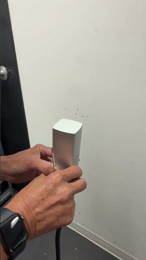 How to Attach Bose Surround 700 Speakers to OmniJewel Stands #bosespeakers #bosestand #boselifestyle