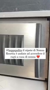 153K views · 4.2K reactions | Anche quest’anno siamo andati a riaccendere il ragù a casa di Nonna Rosetta. Domenica lo porteremo a Napoli per festeggiare il ragù day e ricordare nonna con chi sarà lì con noi (trovate il link dei biglietti nel primo commento) e con chi parteciperà sui social.Come una famiglia ❤️ #raguday #nonnarosetta #famiglia | Casa Surace | Facebook