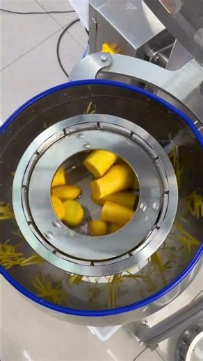 If you are not good at knife skills, you can use a machine to cut shreds. It doesn’t take a seco