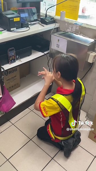Shell Yakim Jaya: Pengalaman Isi Minyak di KK